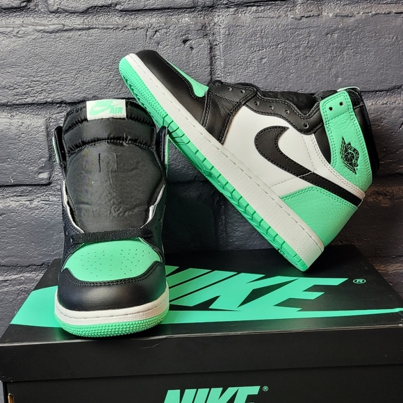 Nike Jordan Retro 1 Green/Black/White Size 6.5 - Picture 1 of 6